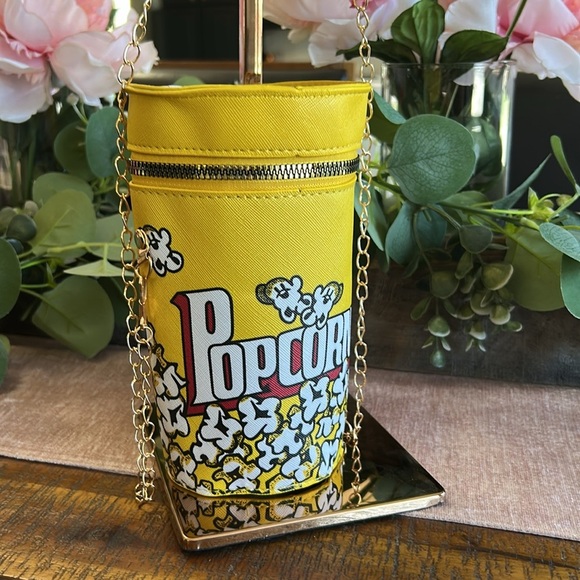 Popcorn Shoulder Bag - Picture 2 of 5